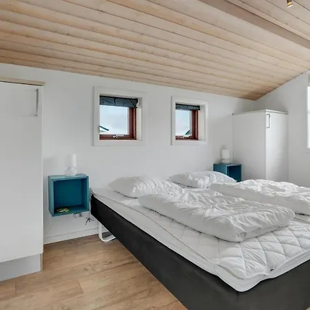 Cozy In With Sauna Lokken
