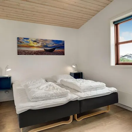 Cozy In With Sauna Lokken